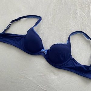 VICTORIAS SECRET BODY BY VICTORIA BRA